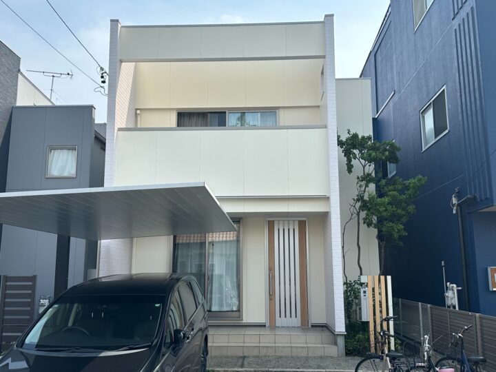 清須市で高耐久で臭いが少ない水性フッ素塗料で外壁塗装工事を行いました。