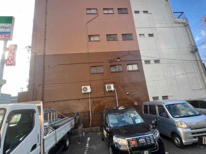 名古屋市東区のマンションでフッ素塗料で外壁塗装・貯水タンク塗装工事を行いました。